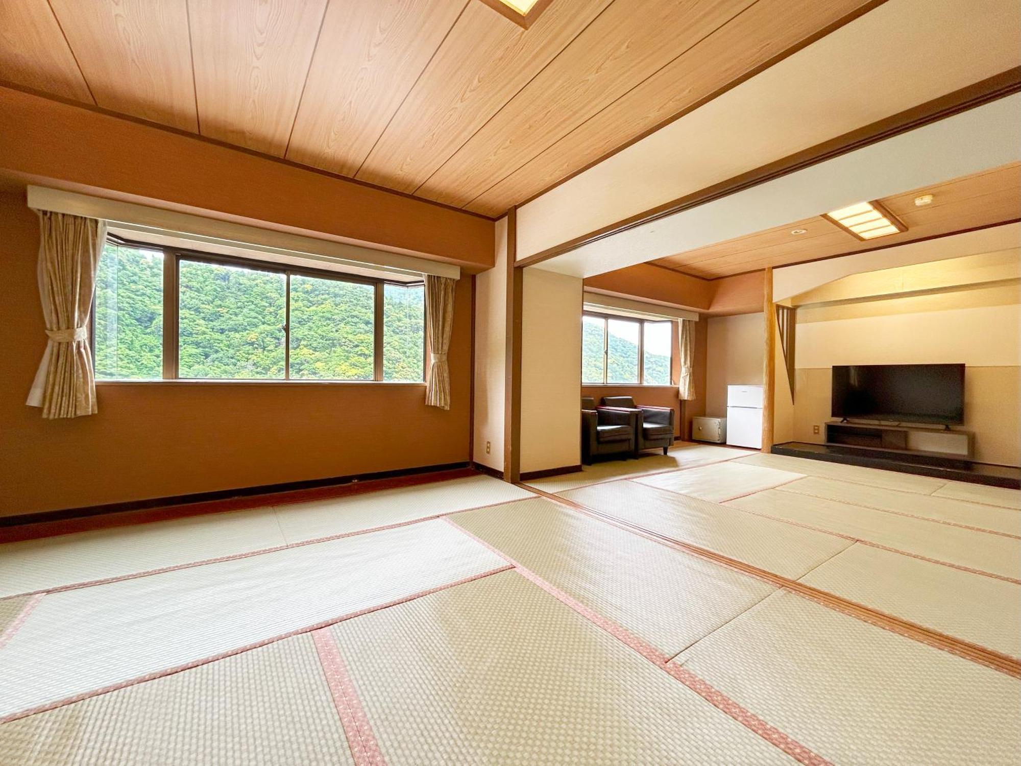 HOTEL 伊東園ホテル 箱根湯本, 箱根町